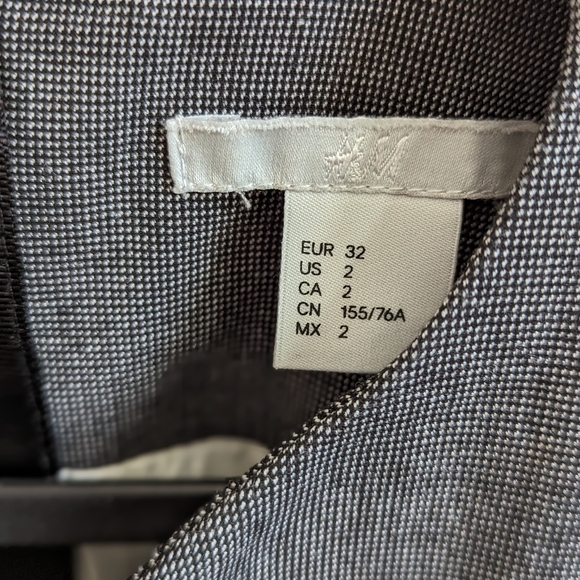 H&M work dress - Picture 2 of 4